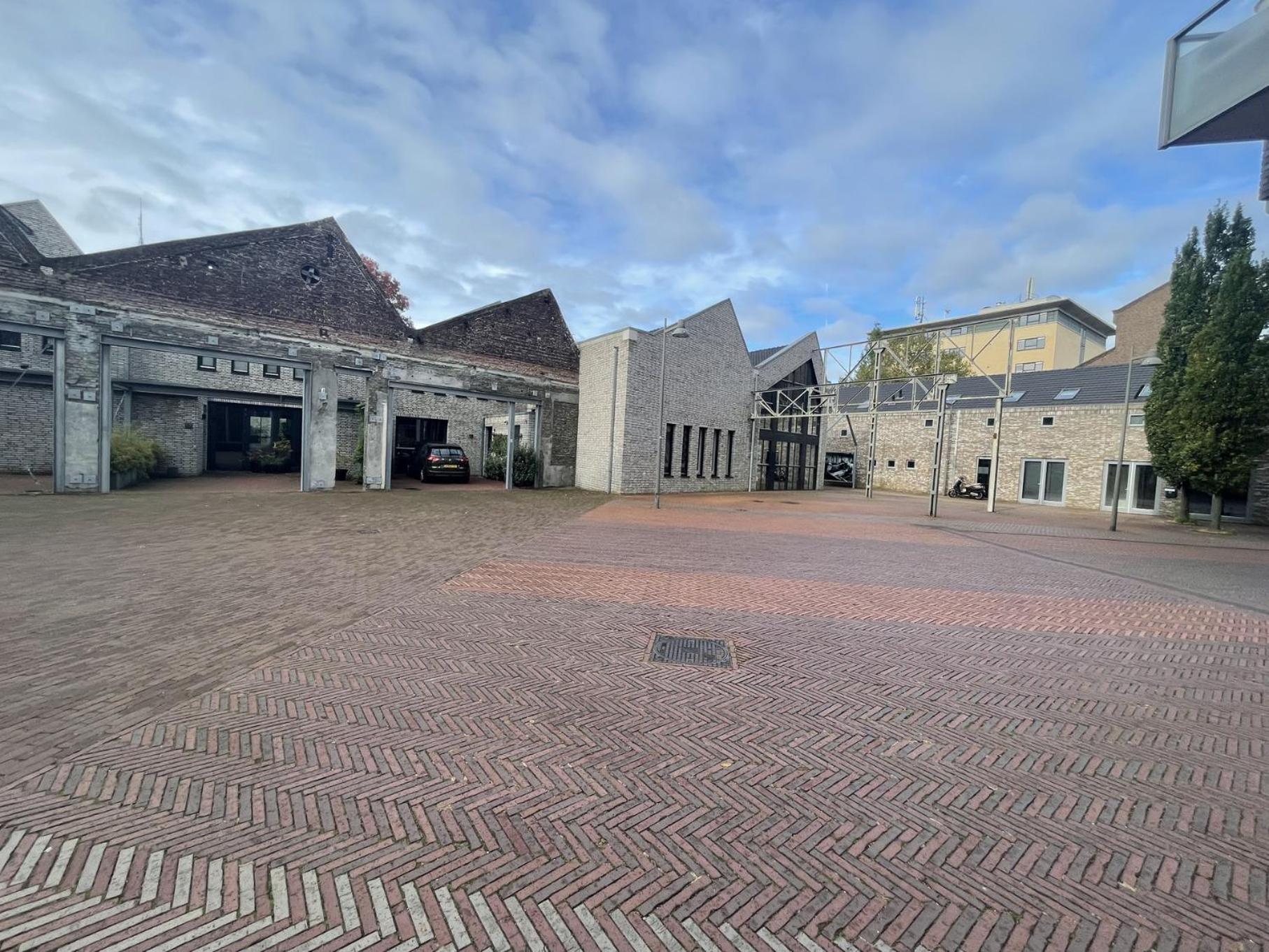 Suite With Wellness Nextdoor And Kitchen Access Oss Exteriér fotografie