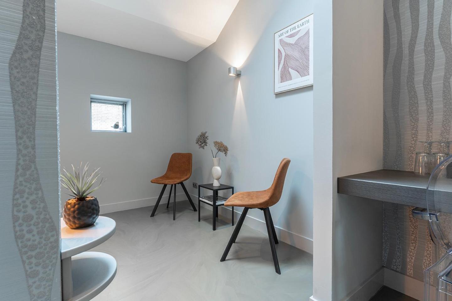 Suite With Wellness Nextdoor And Kitchen Access Oss Exteriér fotografie
